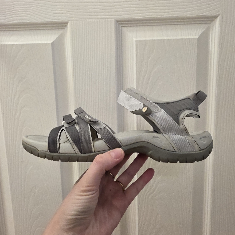 Teva Women's Light Gray Adjustable Strappy Sandals - Picture 6 of 8